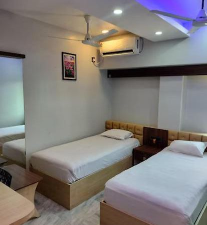 Hotel Epar Bangla Agartala Zewnętrze zdjęcie